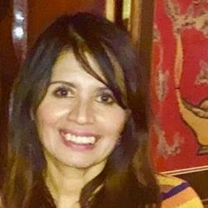 Meet your Posher, Mitzi